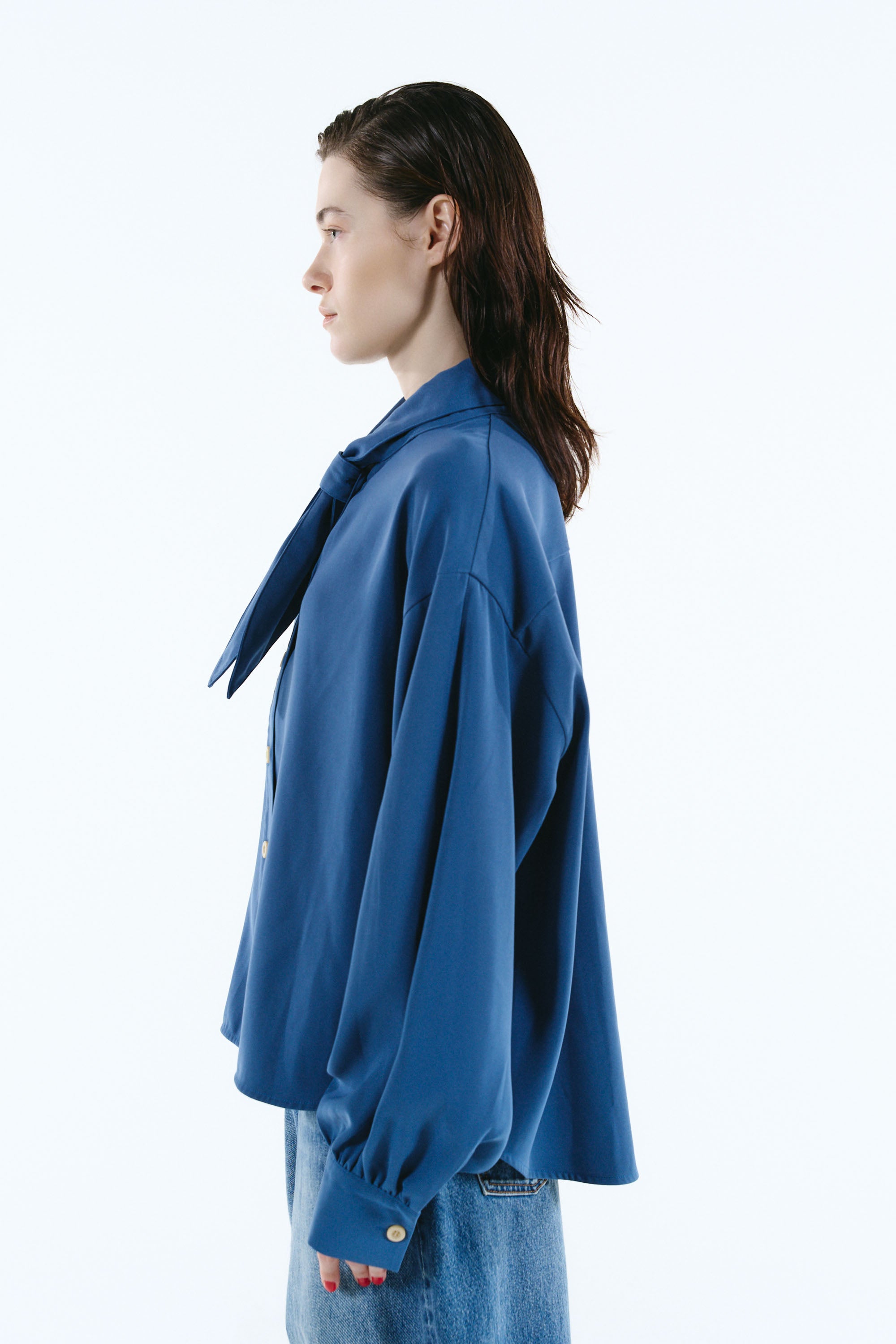 Scarf docking shirt